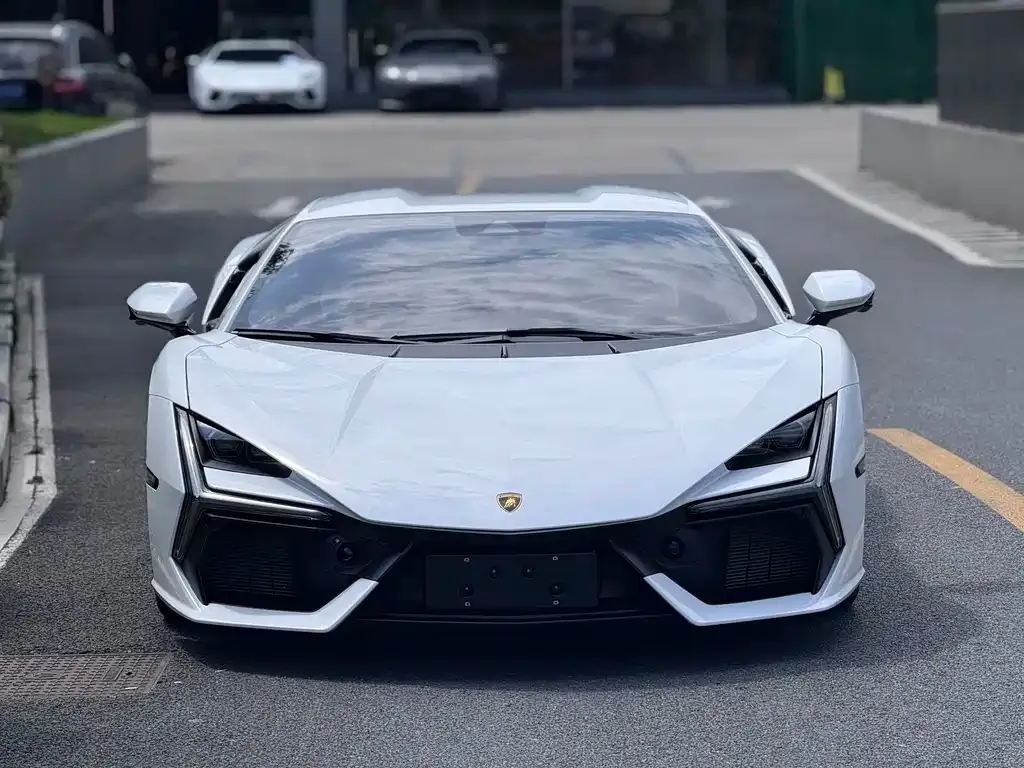 Lamborghini Revuelto 2025 из CN, фото 4