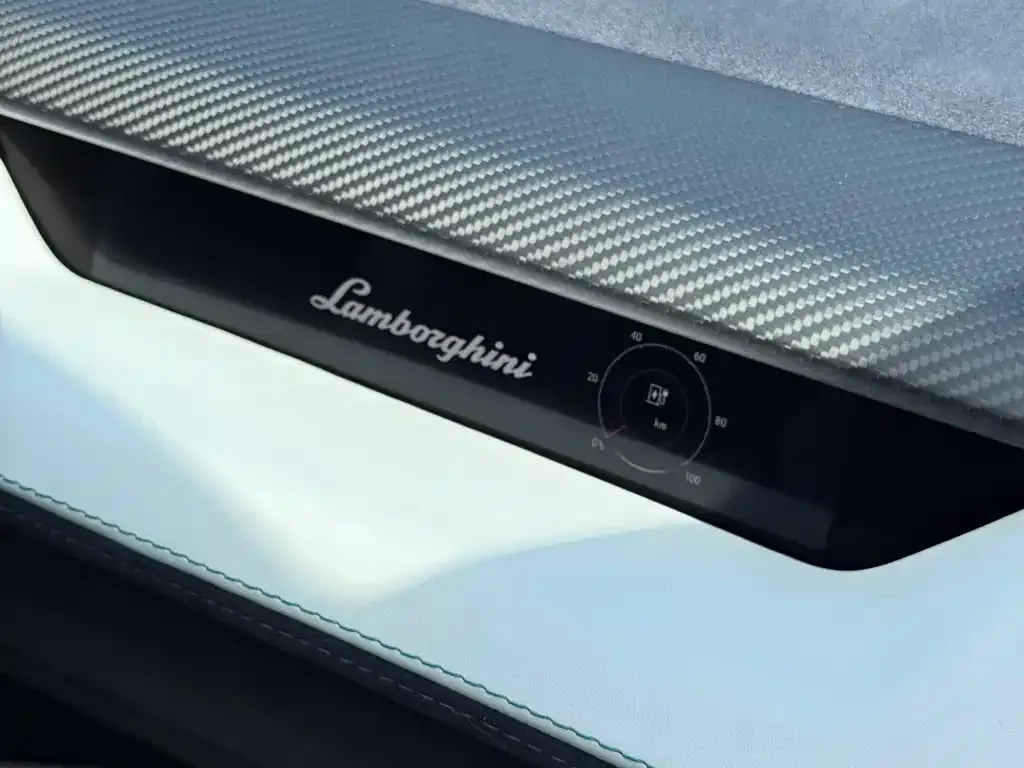 Lamborghini Revuelto 2025 из CN, фото 3