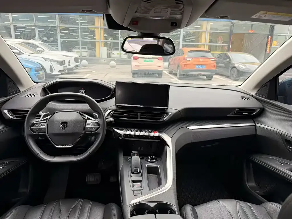 Peugeot 5008 2023 из CN, фото 3