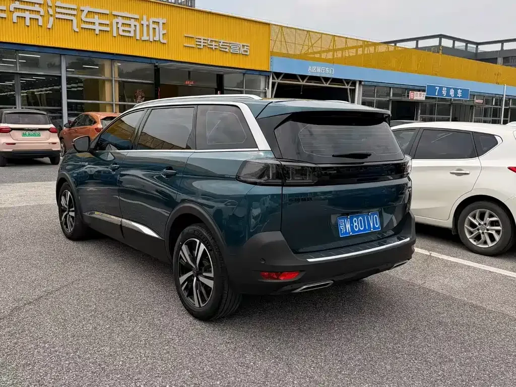 Peugeot 5008 2023 из CN, фото 4