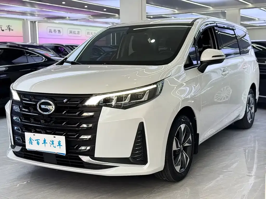 GAC Motor Trumpchi M6 — фото 1