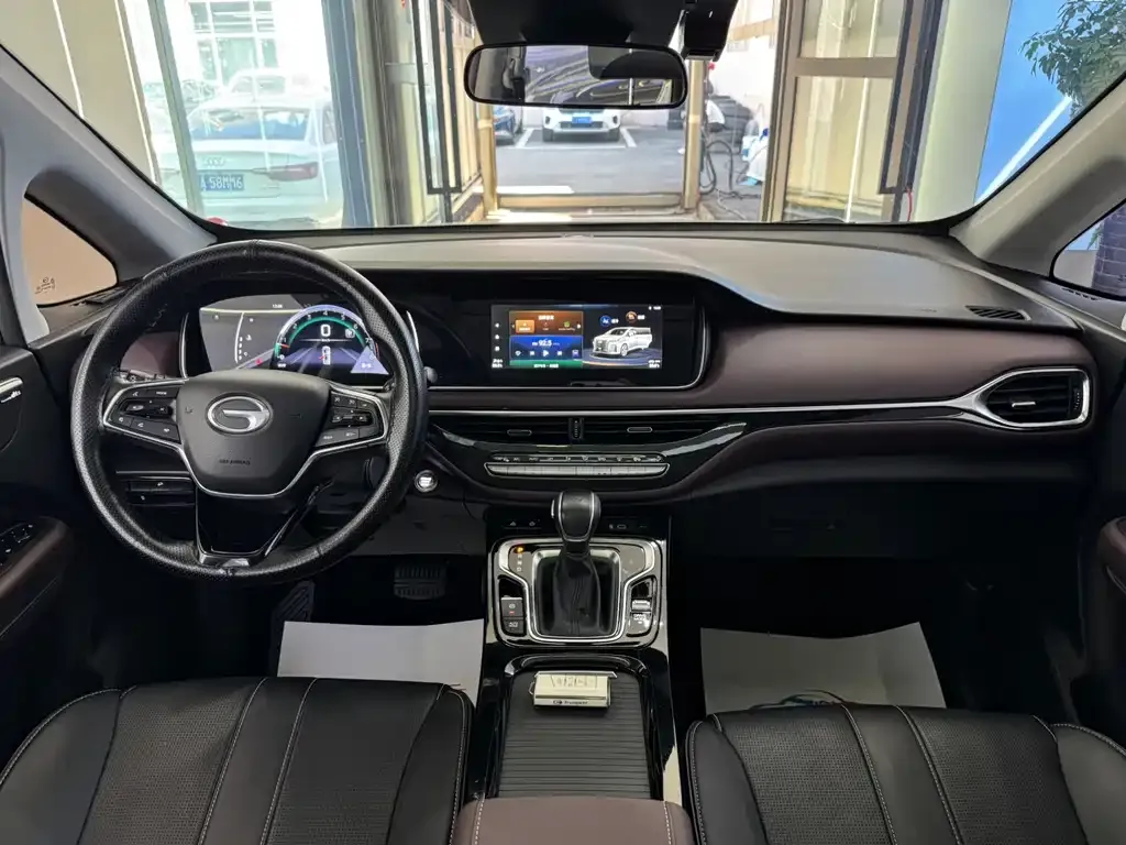 GAC Motor Trumpchi M6 — фото 8