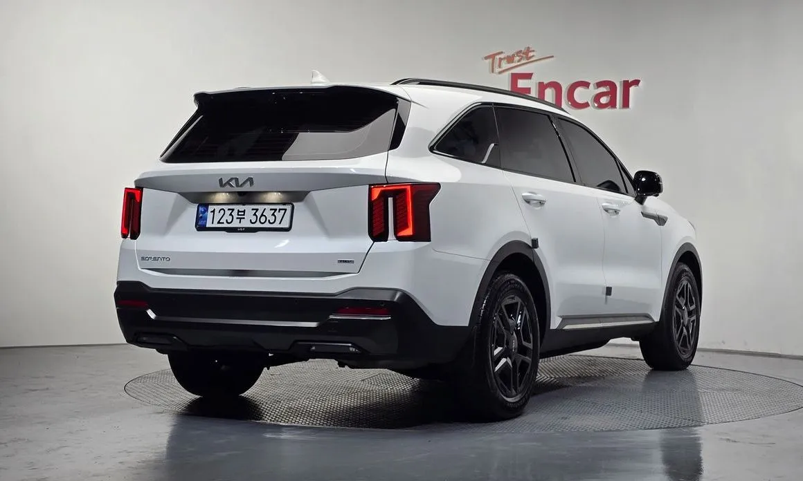 Kia Sorento — фото 9