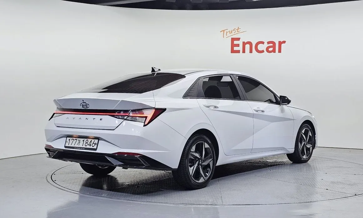 Hyundai AVANTE 2021 из KR, фото 2