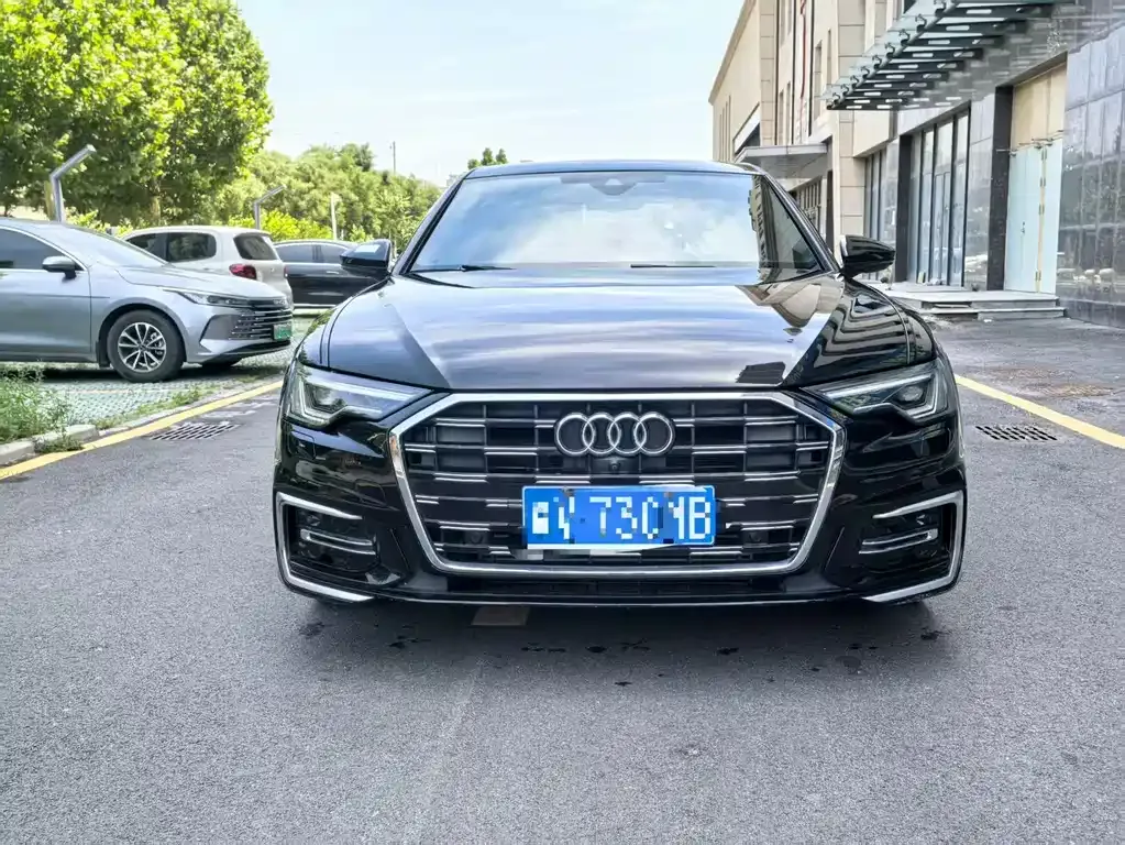 Audi A6L — фото 8