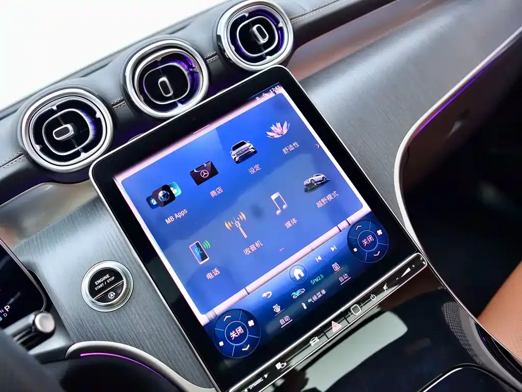 Mercedes-Benz GLC — фото 10