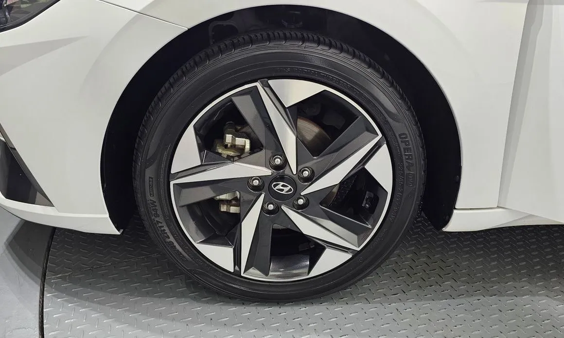 Hyundai AVANTE — фото 7