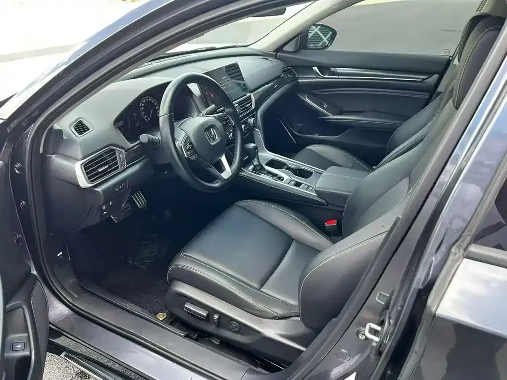 Honda Accord — фото 3