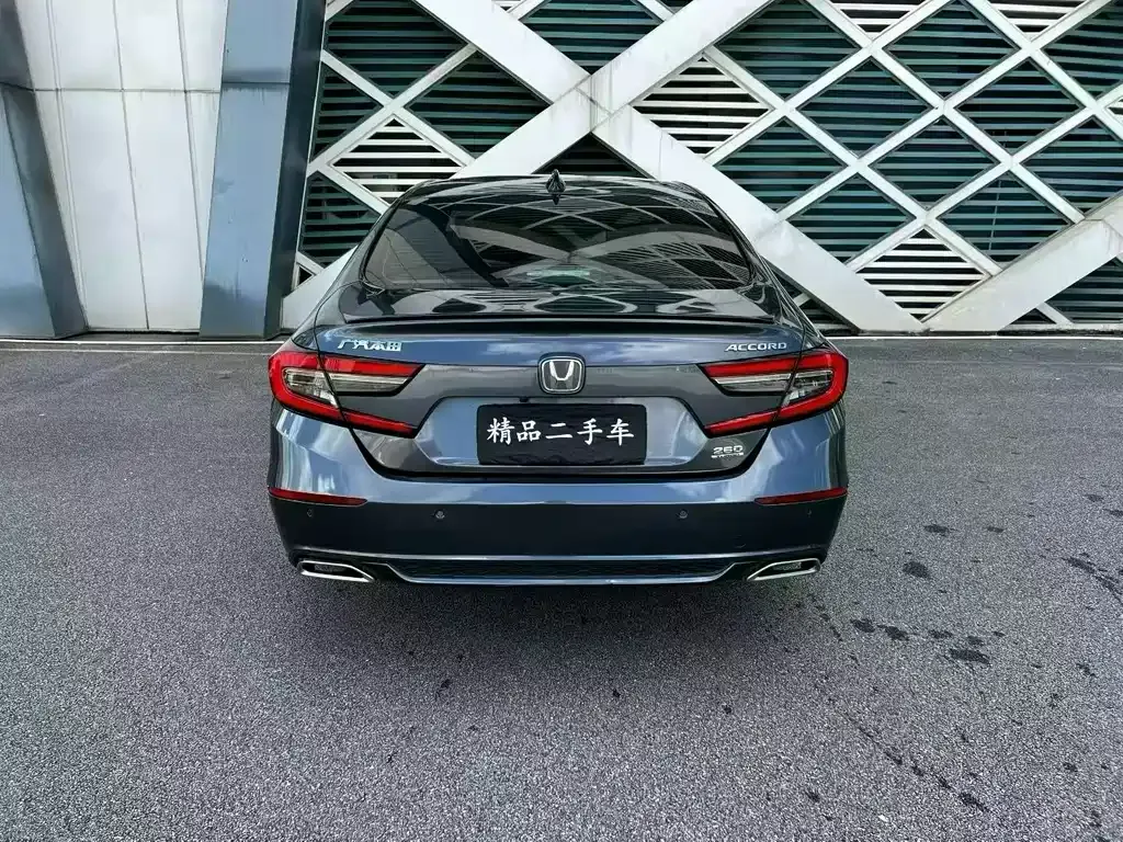Honda Accord — фото 5