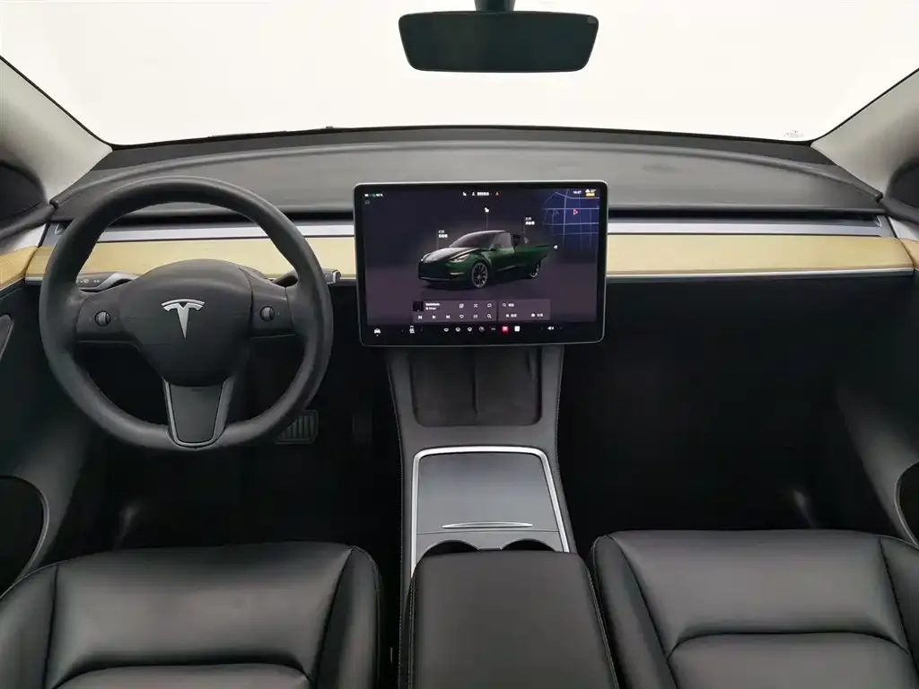Tesla Model Y — фото 5