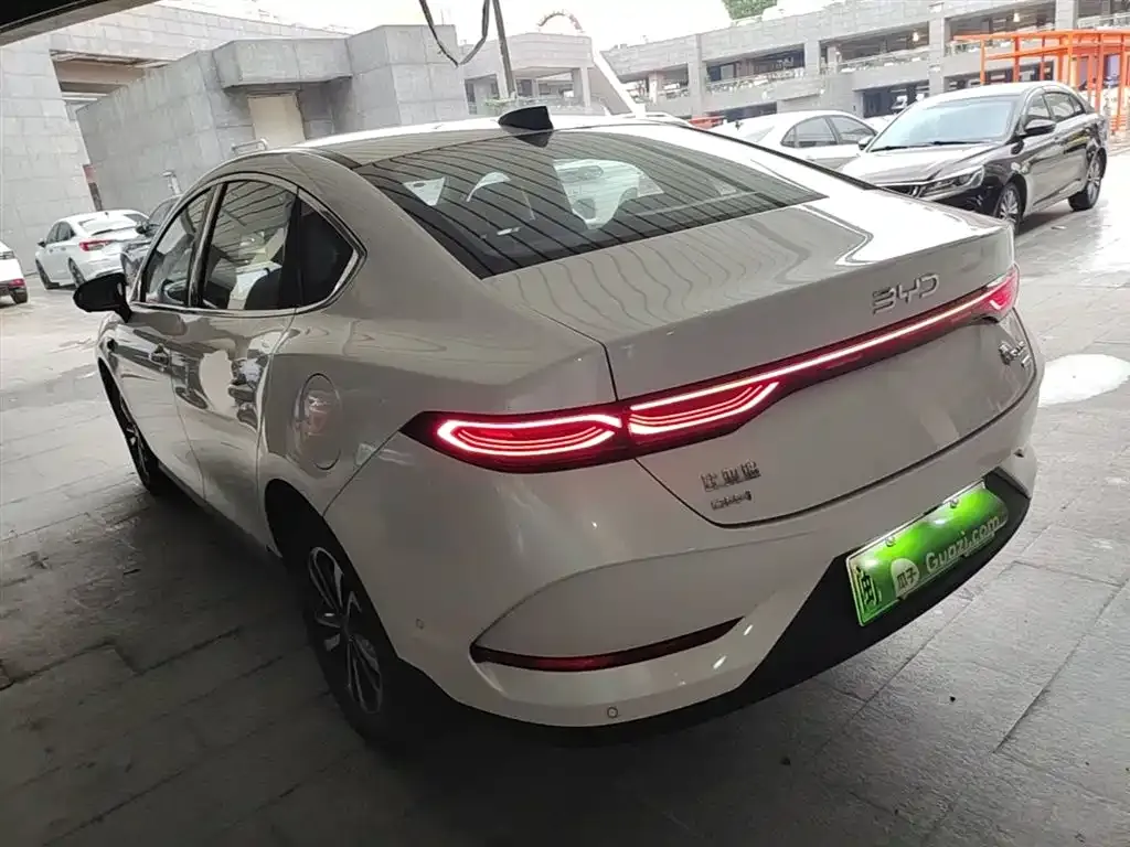 BYD Qin PLUS — фото 9