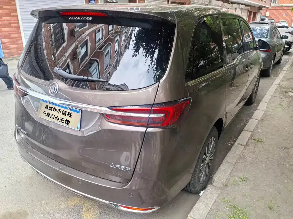 Buick GL8 2023 из CN, фото 8
