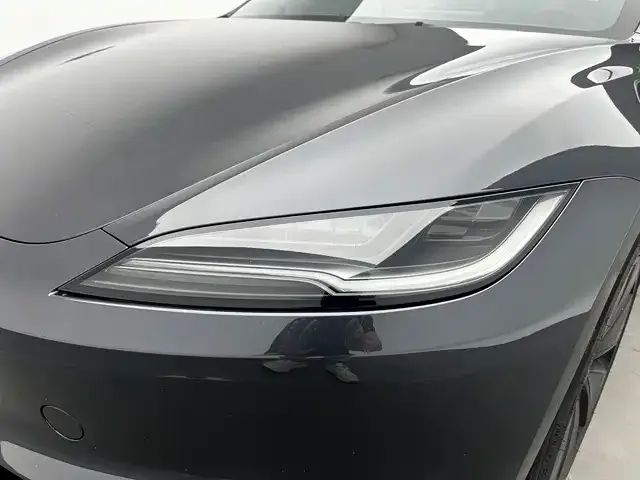 Tesla Model 3 — фото 10