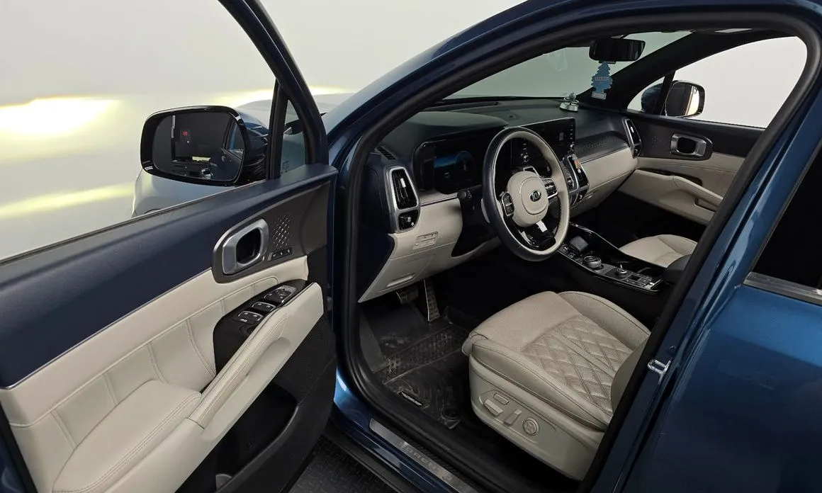 Kia Sorento — фото 7
