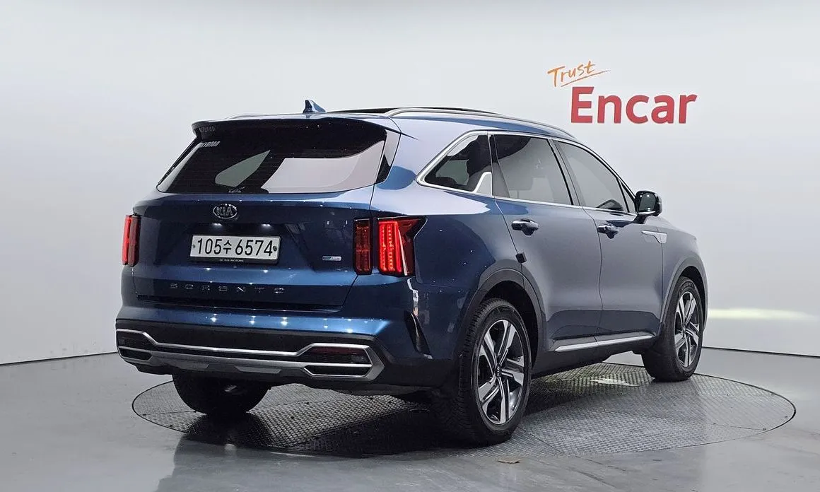 Kia Sorento — фото 8