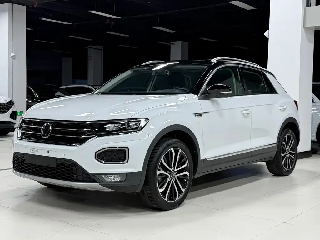Volkswagen T-Roc — фото 1