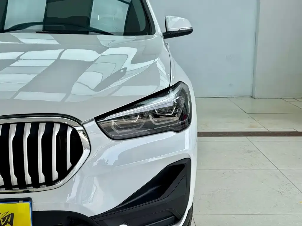 BMW X1 — фото 2