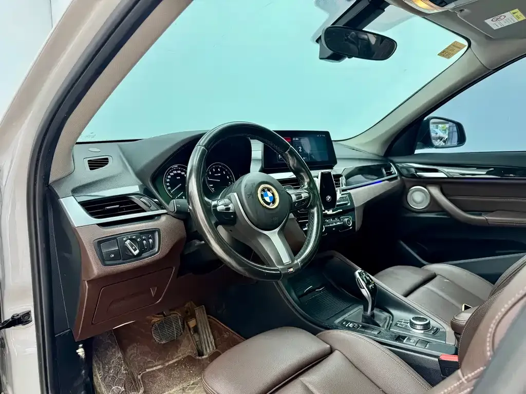 BMW X1 — фото 10