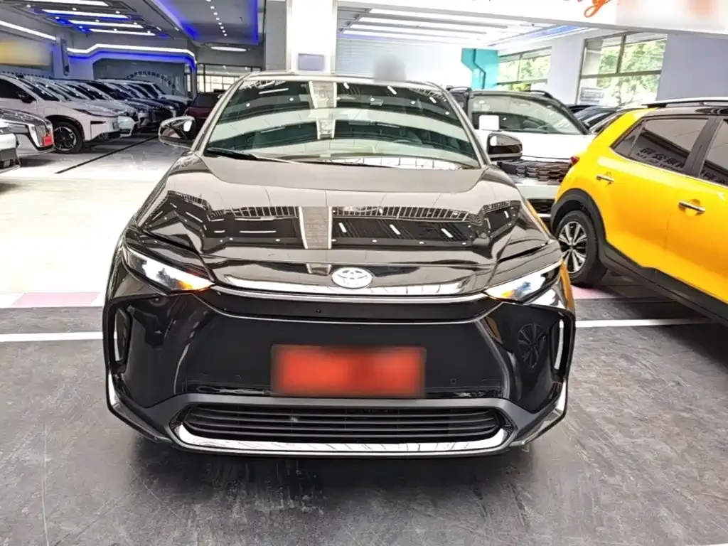 Toyota Platinum 4X 2024 из CN, фото 7