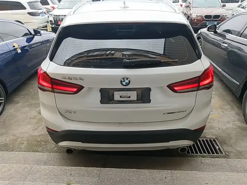 BMW X1 — фото 2