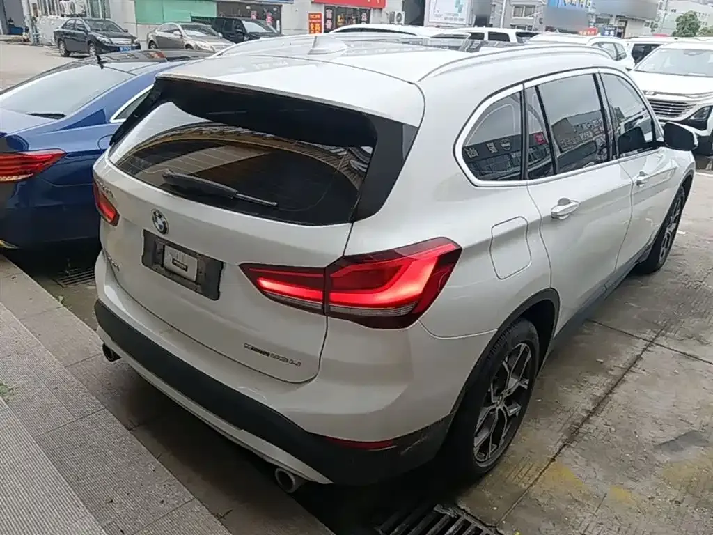 BMW X1 — фото 4