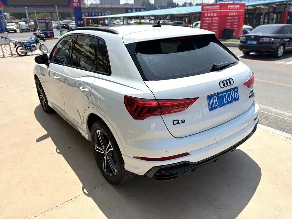Audi Q3 — фото 5