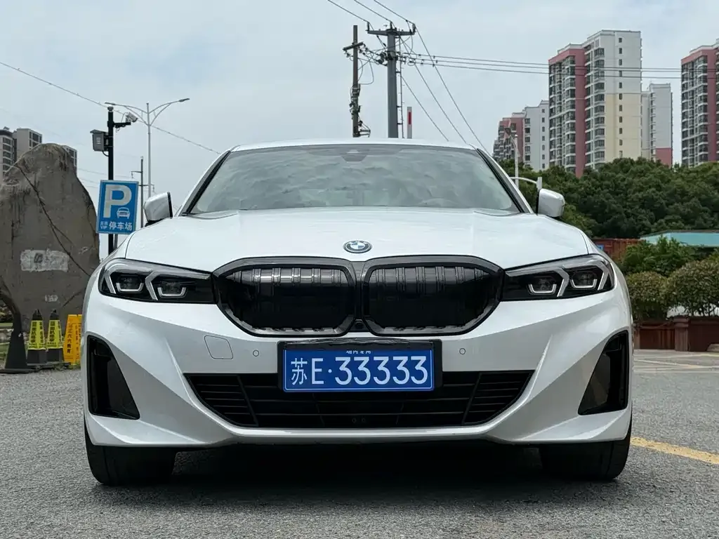 BMW i3 — фото 1
