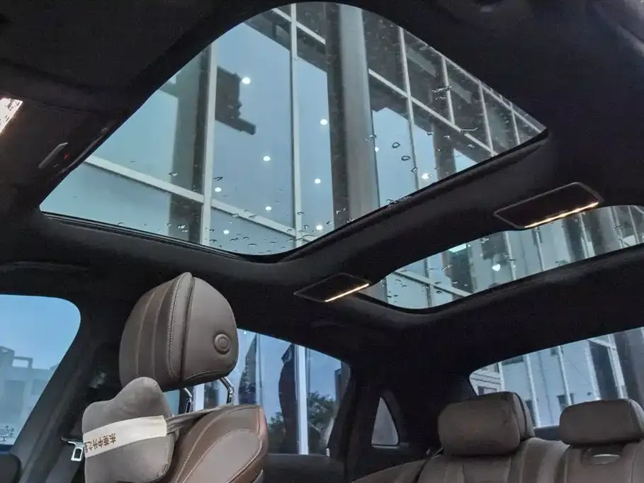 Mercedes-Benz E-Class 2022 из CN, фото 3
