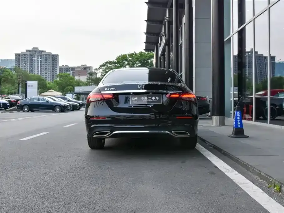 Mercedes-Benz E-Class 2022 из CN, фото 5