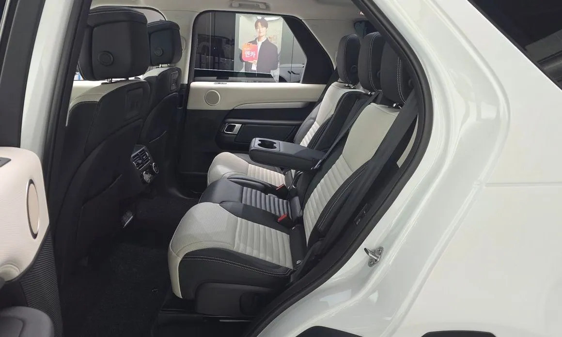 Land Rover Discovery 2025 из KR, фото 3