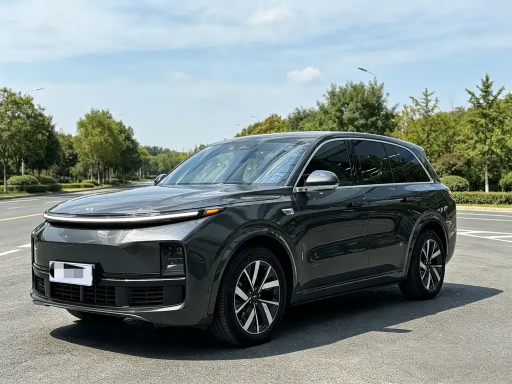 Li Auto L8