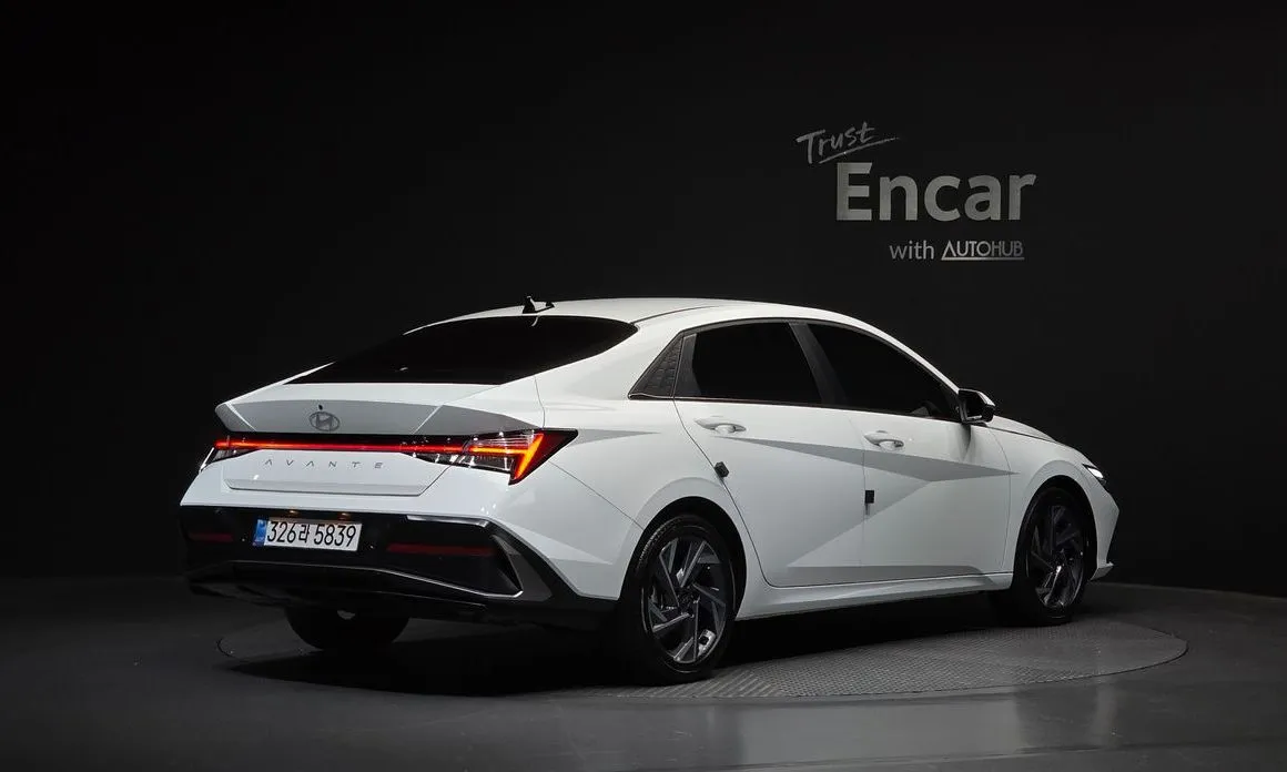 Hyundai AVANTE — фото 4