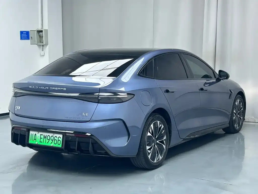 BYD Seal — фото 4