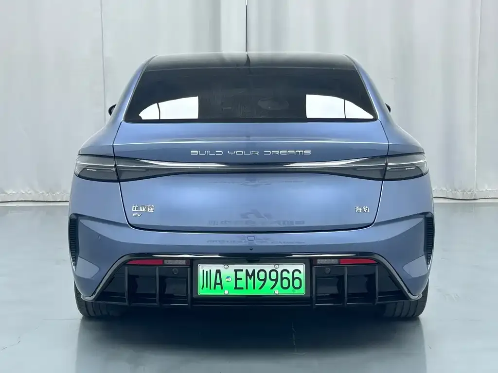 BYD Seal — фото 2
