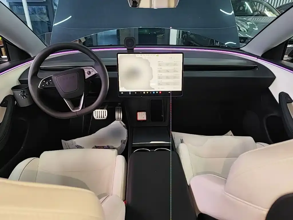 Tesla Model 3 — фото 6