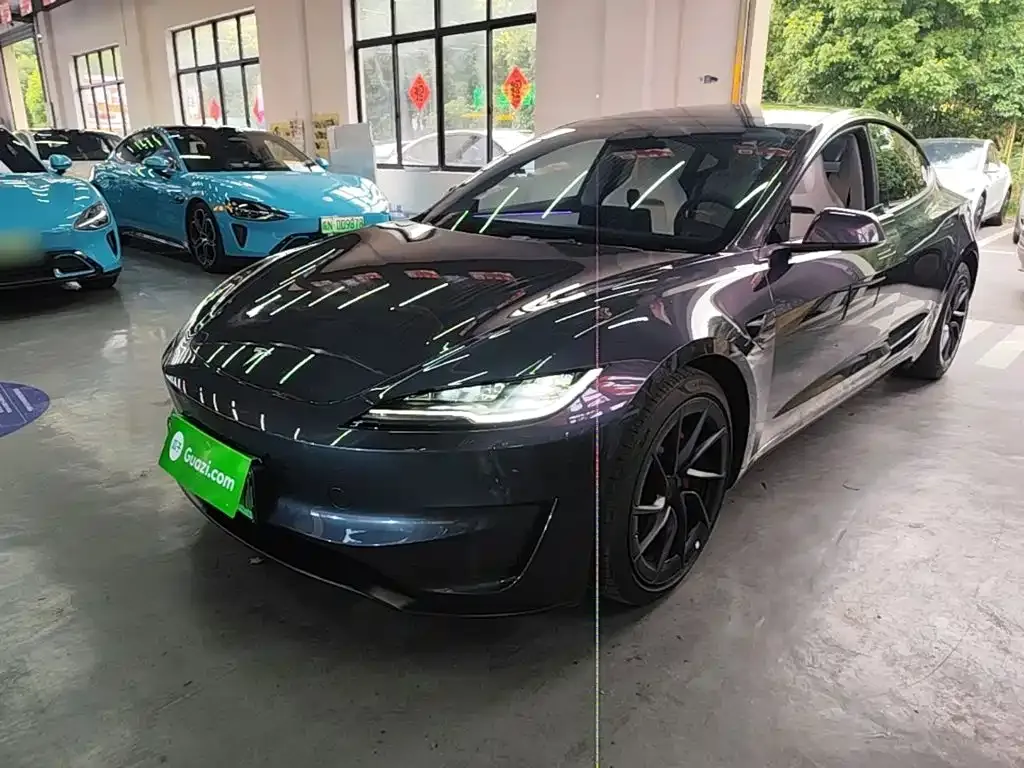 Tesla Model 3 — фото 10