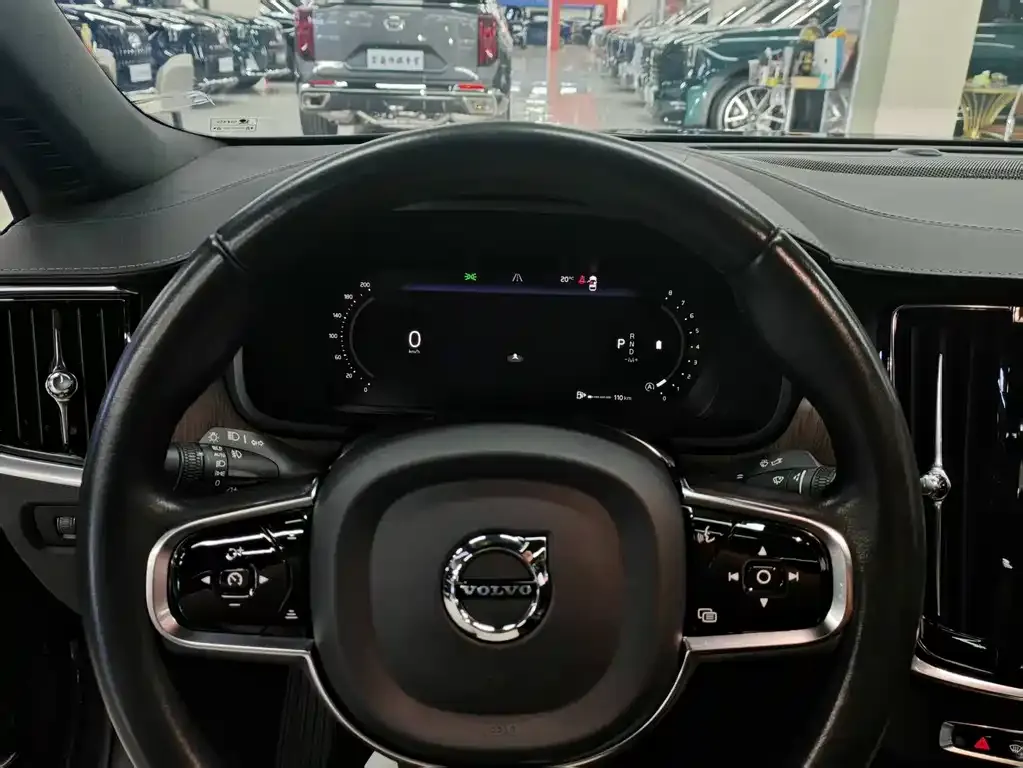 Volvo S90 — фото 4