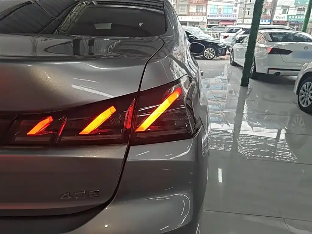 Peugeot 408 2025 из CN, фото 3