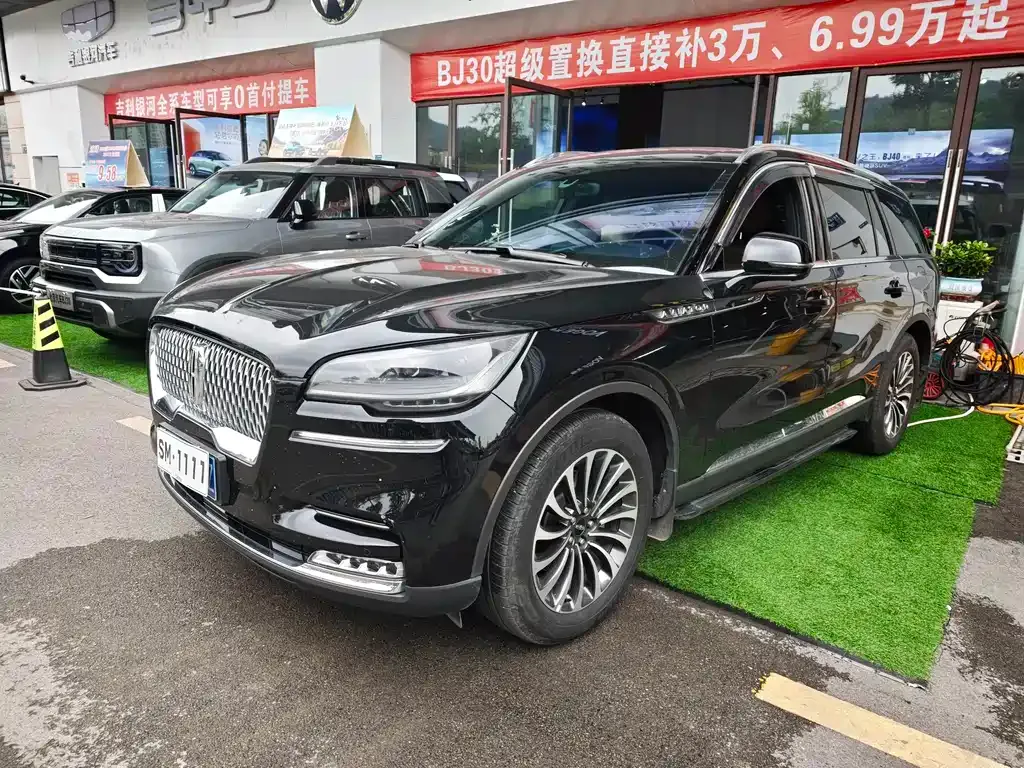 Lincoln Aviator — фото 1