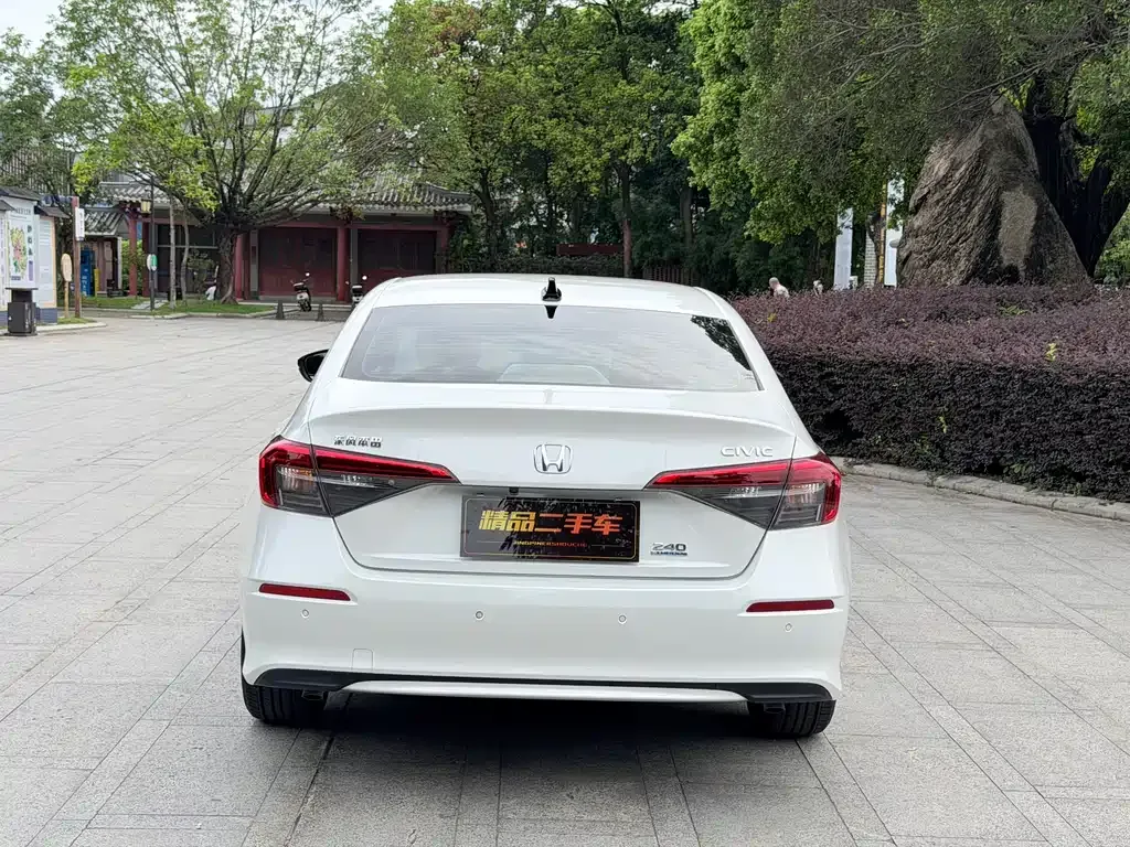 Honda Civic — фото 8