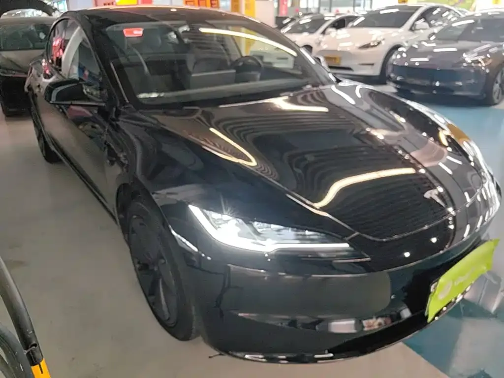 Tesla Model 3 — фото 3