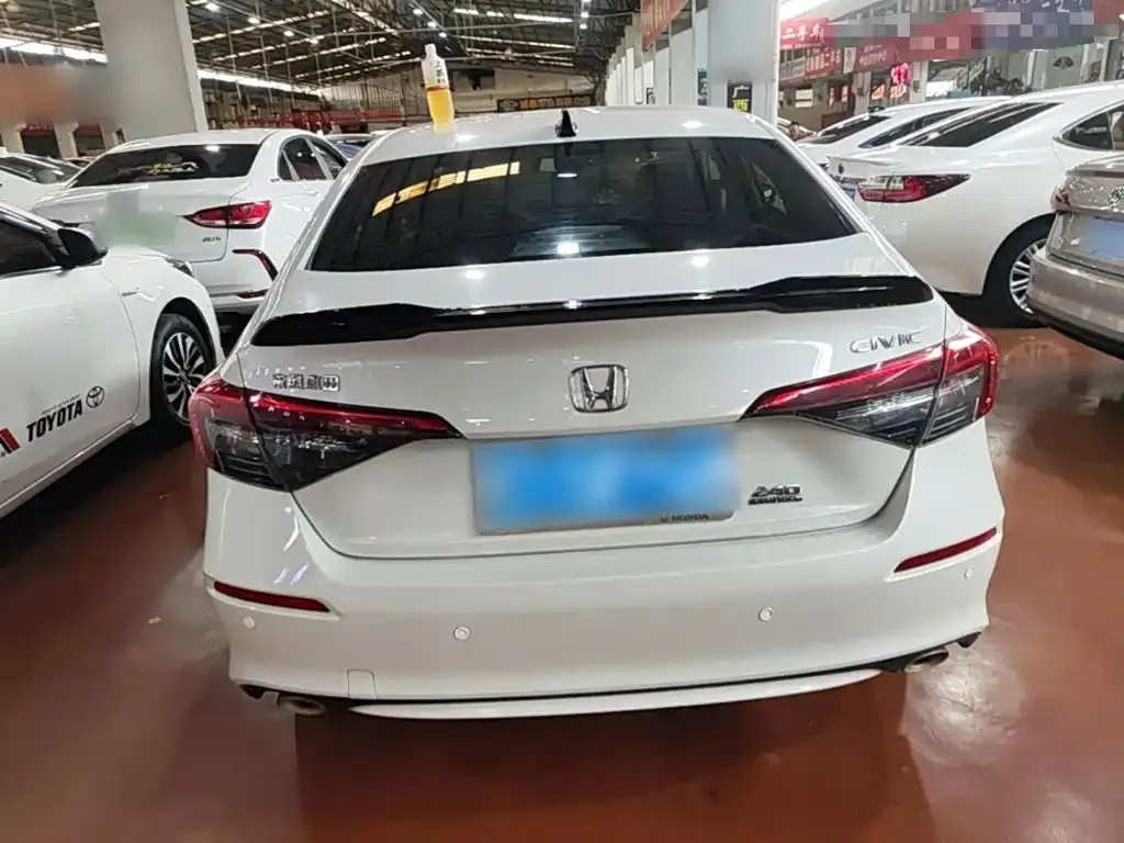 Honda Civic — фото 7