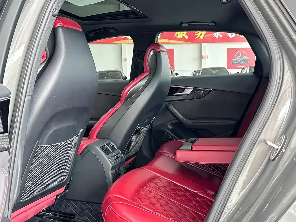 Audi S4 2024 из CN, фото 7