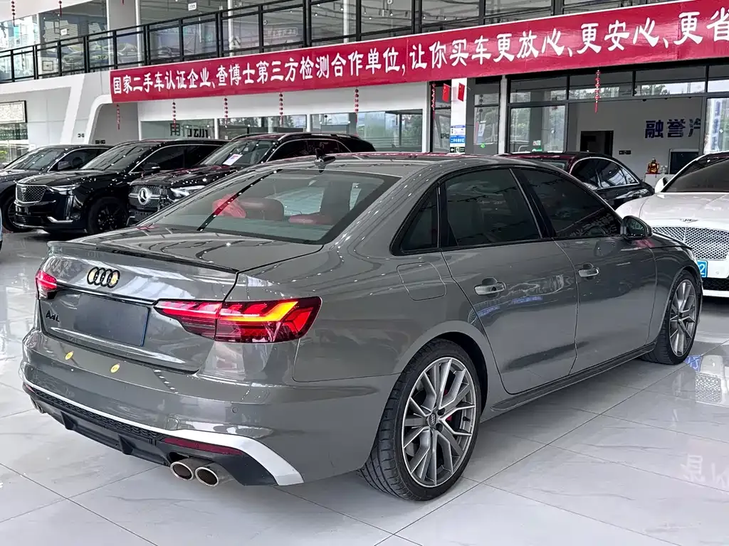 Audi S4 2024 из CN, фото 4