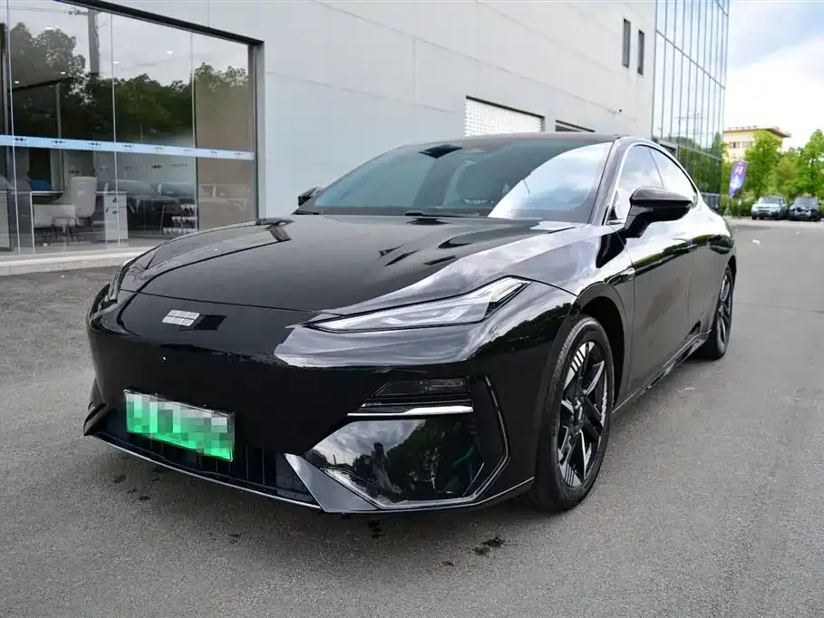 Geely Galaxy E8