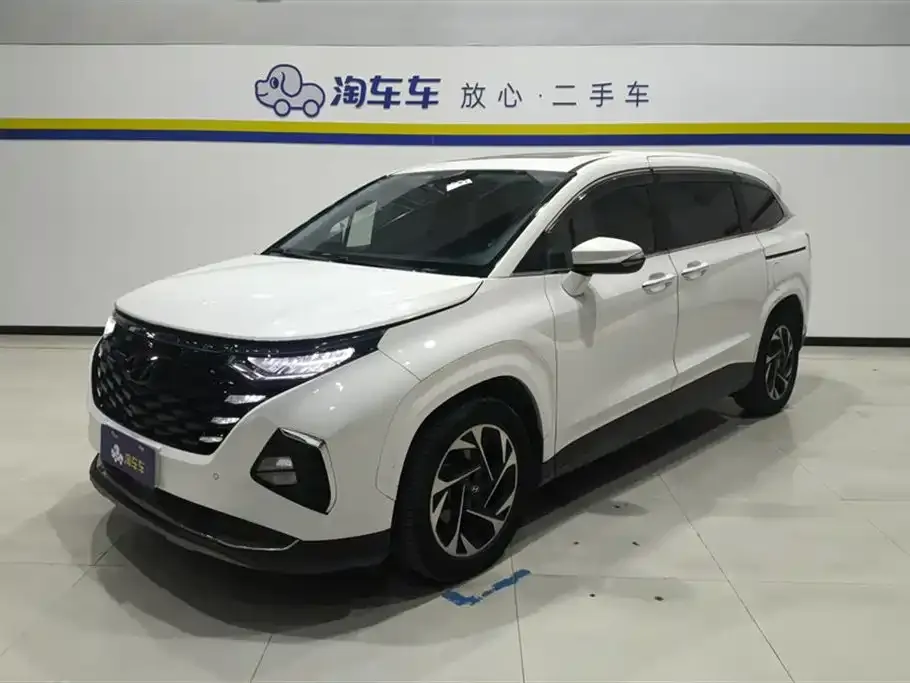 Hyundai Custo