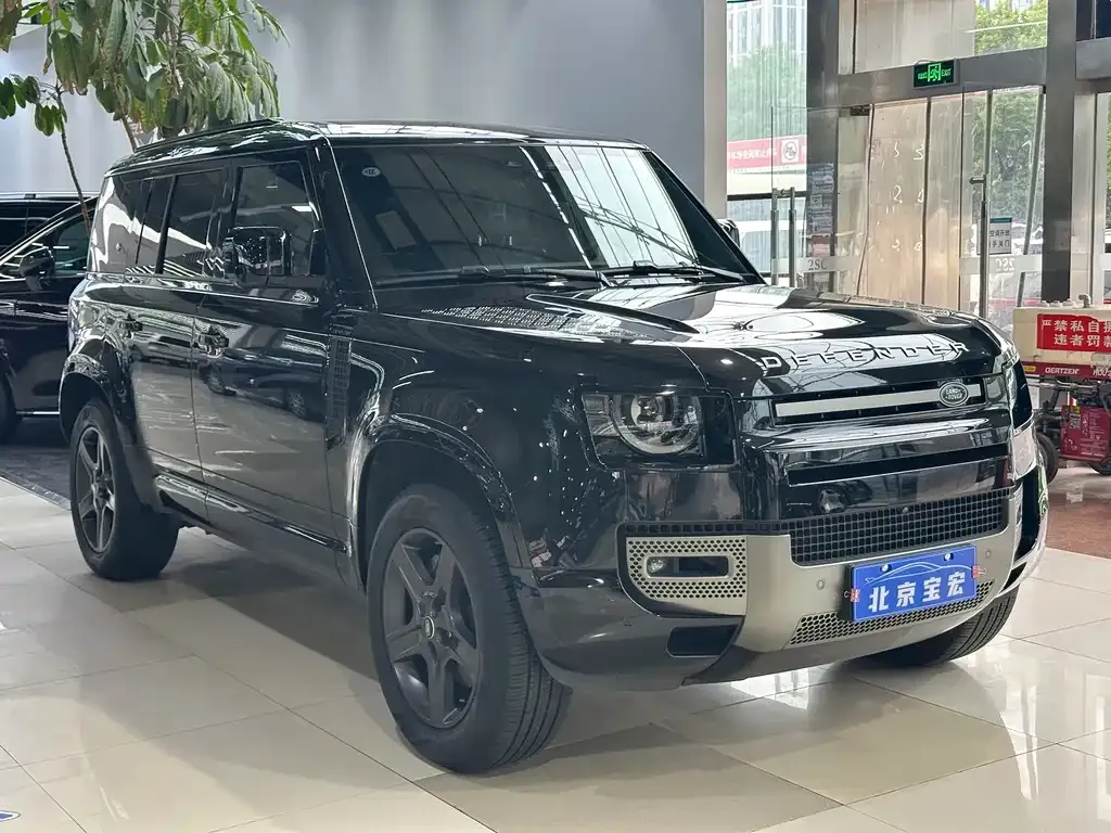 Land Rover Defender — фото 4