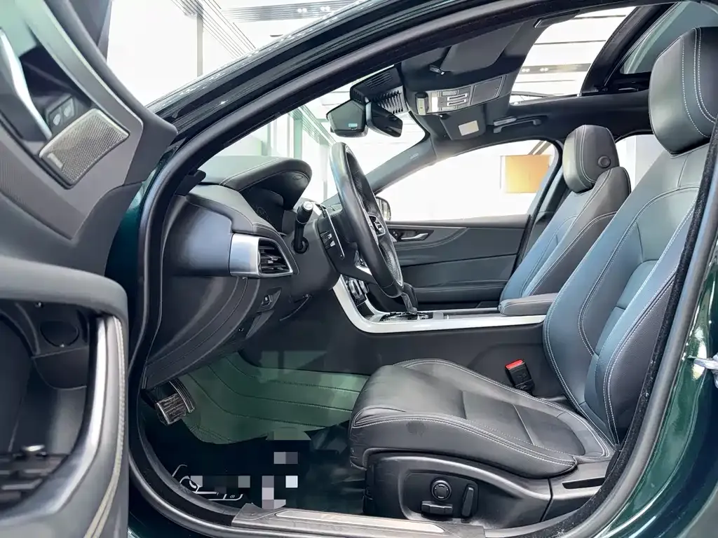 Jaguar XEL 2023 из CN, фото 6