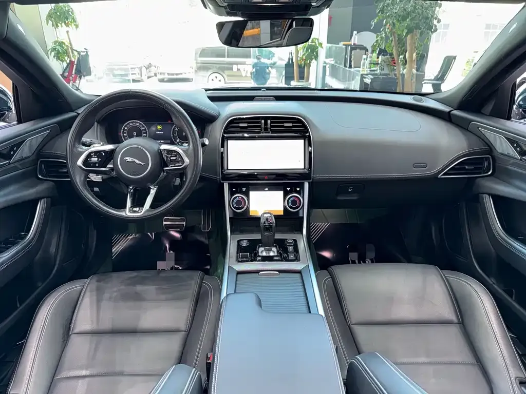 Jaguar XEL 2023 из CN, фото 10
