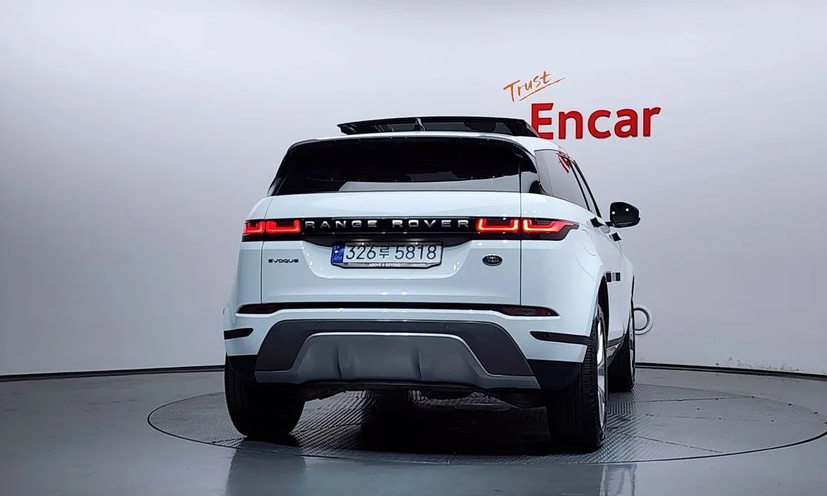 Land Rover Range Rover Evoque 2023 из KR, фото 2